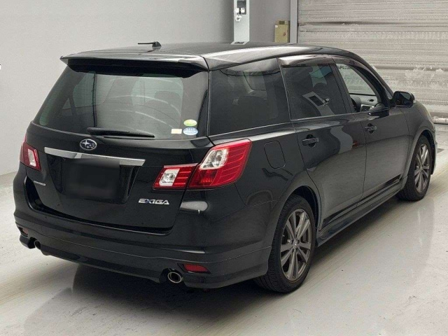 SUBARU EXIGA 2011