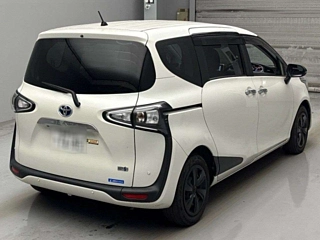 TOYOTA SIENTA 2021