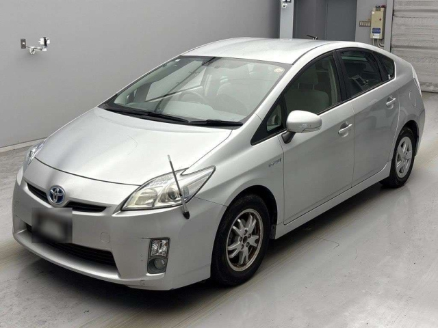 TOYOTA PRIUS 2010