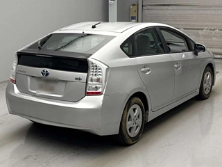 TOYOTA PRIUS 2010
