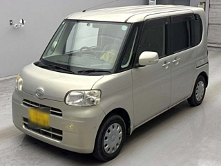 DAIHATSU TANTO 2009