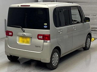 DAIHATSU TANTO 2009