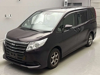 TOYOTA NOAH 2017
