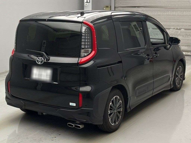 TOYOTA SIENTA 2024
