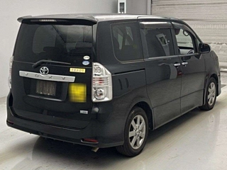 TOYOTA VOXY 2008