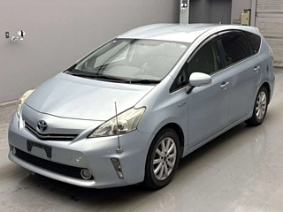 TOYOTA PRIUS ALPHA 2012