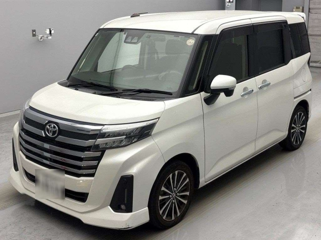 TOYOTA ROOMY 2022
