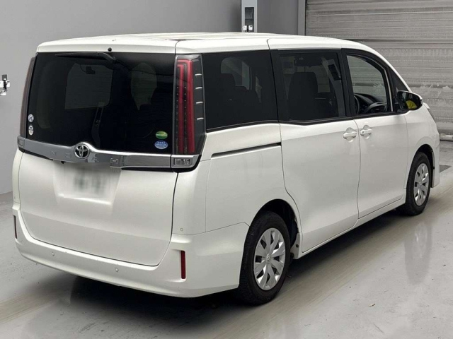 TOYOTA NOAH 2020