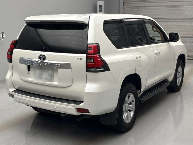 TOYOTA LAND CRUISER PRADO 2021