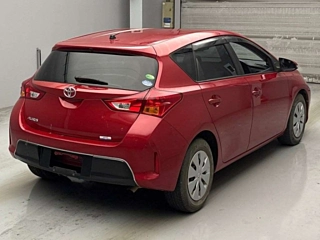 TOYOTA AURIS 2013