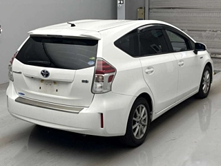 TOYOTA PRIUS ALPHA 2018