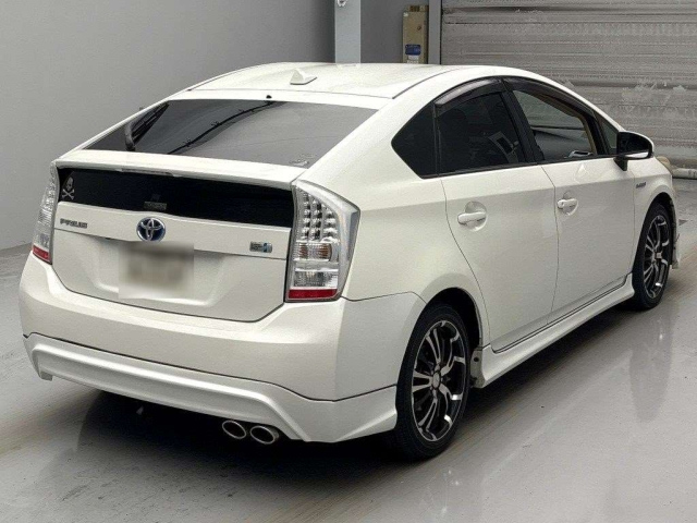 TOYOTA PRIUS 2010