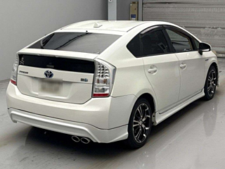TOYOTA PRIUS 2010