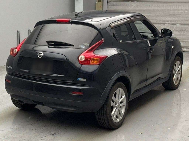 NISSAN JUKE 2010