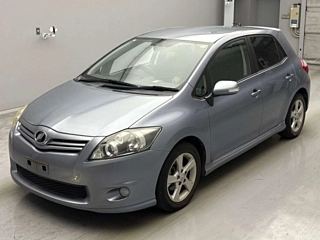 TOYOTA AURIS 2010