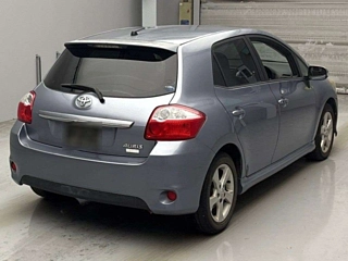 TOYOTA AURIS 2010