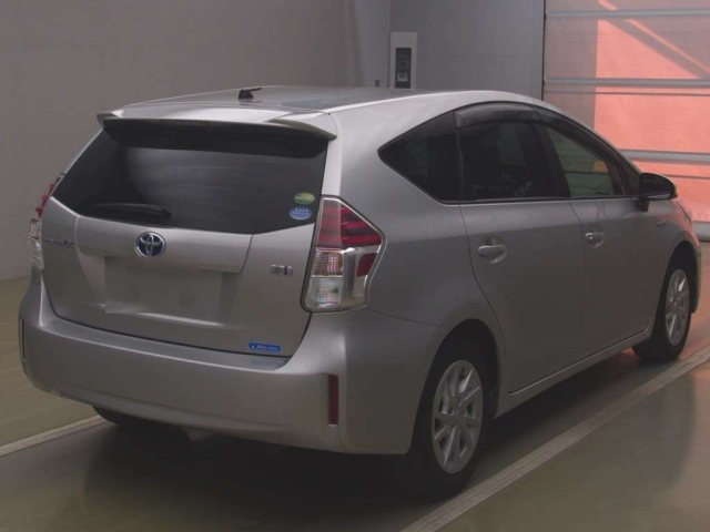 TOYOTA PRIUS ALPHA 2019