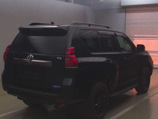 TOYOTA LAND CRUISER PRADO 2021