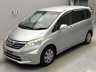 HONDA FREED 2013