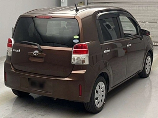 TOYOTA SPADE 2012