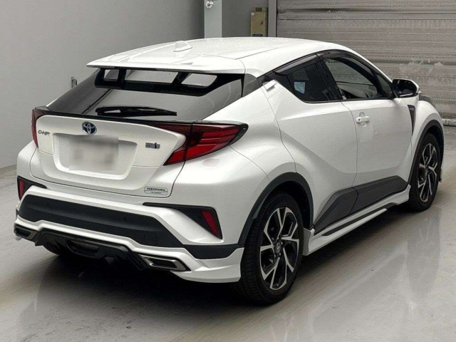 TOYOTA C-HR 2021