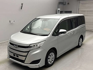 TOYOTA NOAH 2020