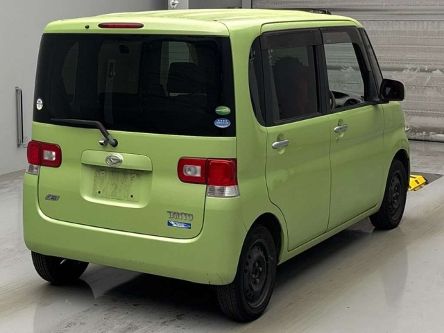 DAIHATSU TANTO 2012