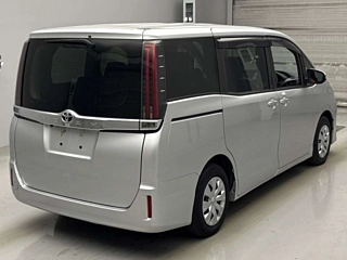 TOYOTA NOAH 2020