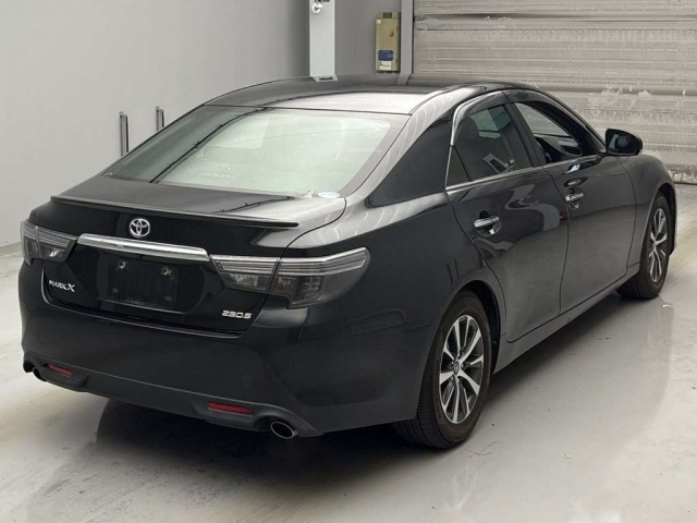 TOYOTA MARK X 2017