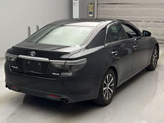 TOYOTA MARK X 2017