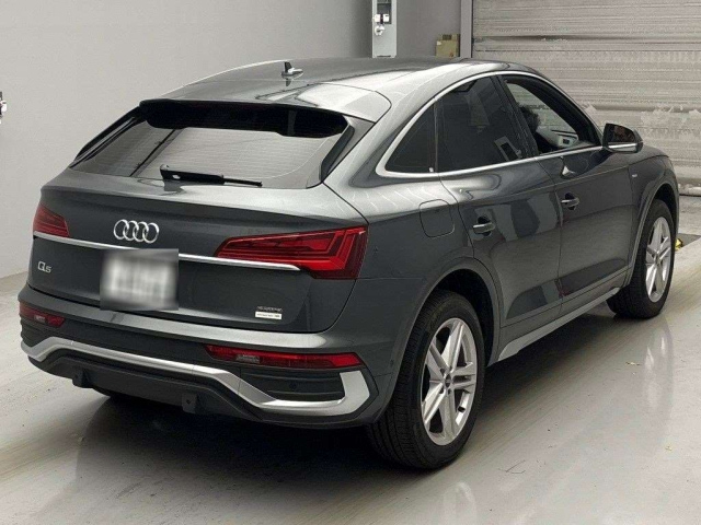 AUDI Q5 2022