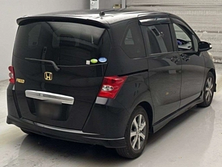 HONDA FREED 2010
