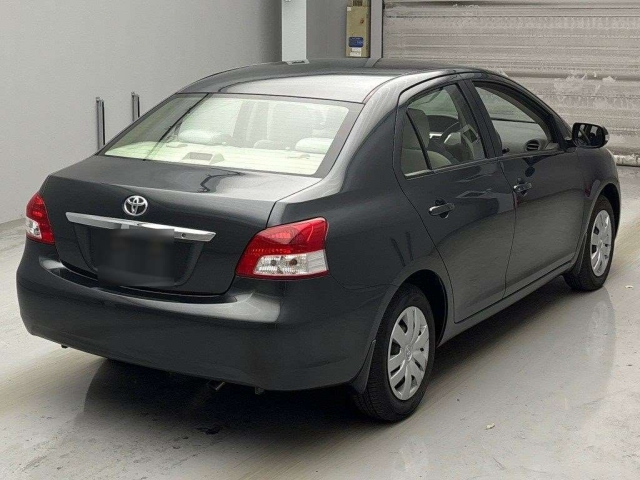 TOYOTA BELTA 2012