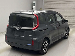 TOYOTA SIENTA 2022