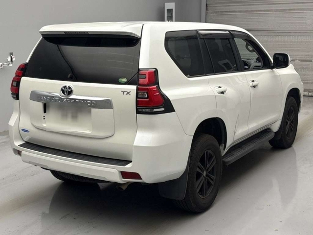 TOYOTA LAND CRUISER PRADO 2018
