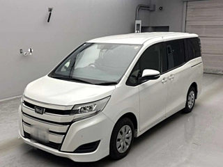 TOYOTA NOAH 2020
