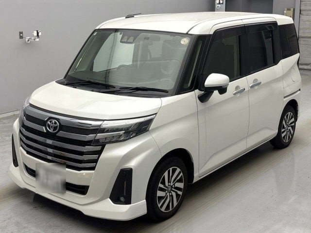 TOYOTA ROOMY 2022