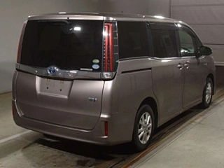 TOYOTA NOAH 2018
