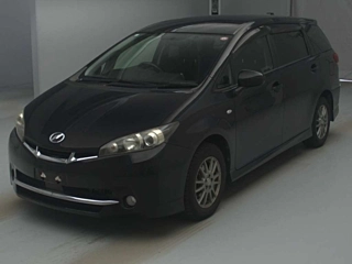 TOYOTA WISH 2010