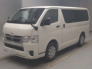 TOYOTA HIACE VAN 2025