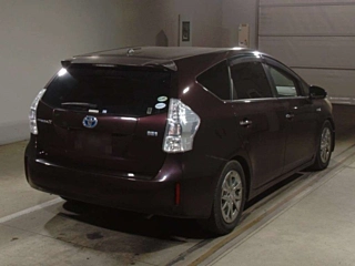 TOYOTA PRIUS ALPHA 2014