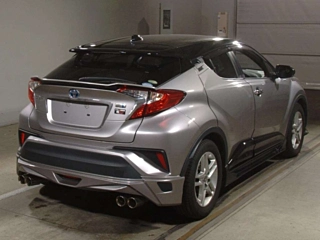 TOYOTA C-HR 2019