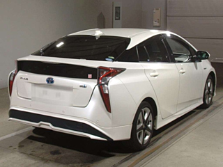 TOYOTA PRIUS 2016
