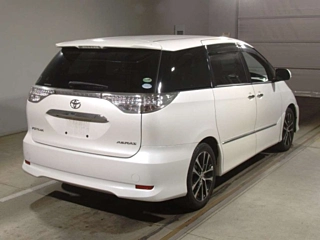 TOYOTA ESTIMA 2014