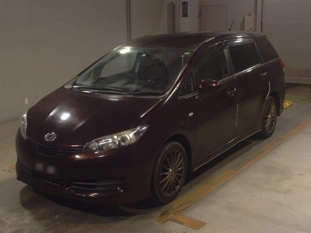 TOYOTA WISH 2011