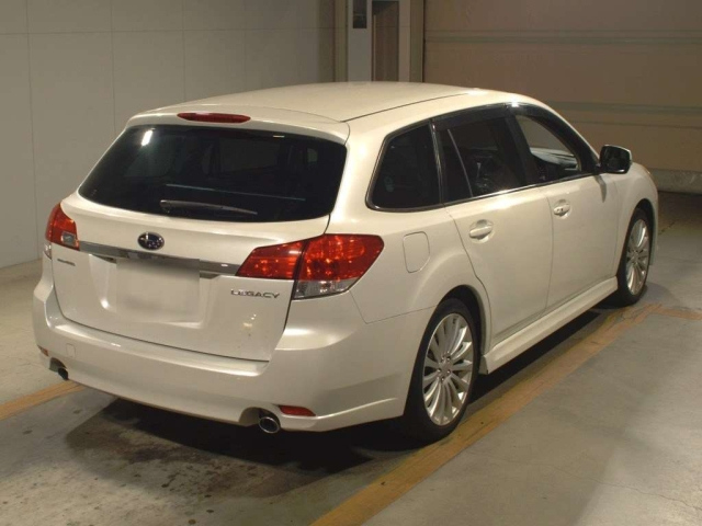 SUBARU LEGACY 2011