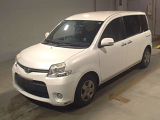 TOYOTA SIENTA 2013