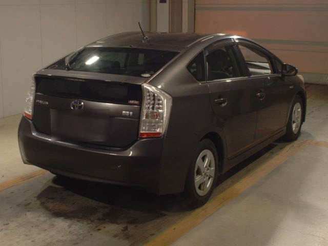 TOYOTA PRIUS 2010