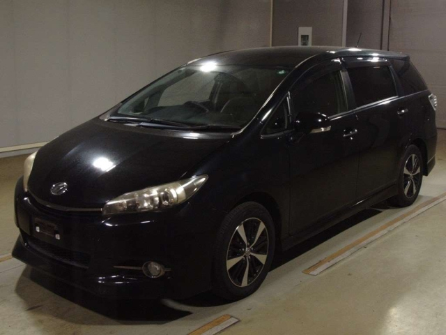 TOYOTA WISH 2013