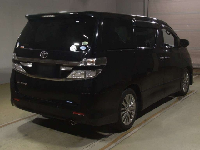 TOYOTA VELLFIRE 2013